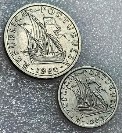 埃及、德属东非、匈牙利、葡萄牙、沙俄古银币古铜币，周五晚上九点倒数截拍，满百包邮，可寄存半年，喜欢朋友微信扫描二维码可直接参拍 - 葡萄牙1980年-1983年镍币好品2枚，km590-591