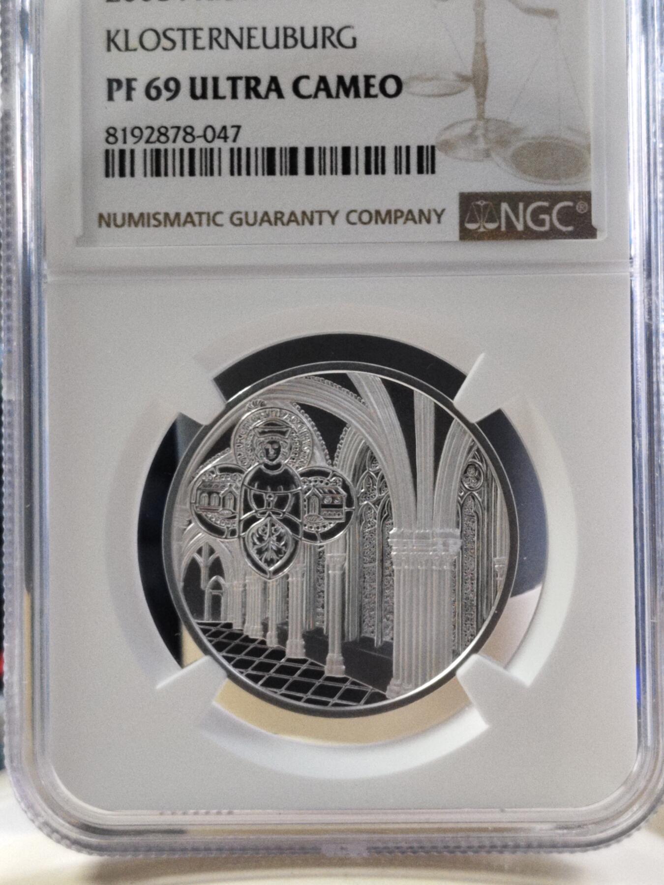 第180期拍卖【长期征集拍品】【北京币展专场】 奥地利2008年克洛斯特新堡修道院卡装纪念银币NGC-PF69，获克劳斯2010年度最佳克朗币大奖，925银，16克