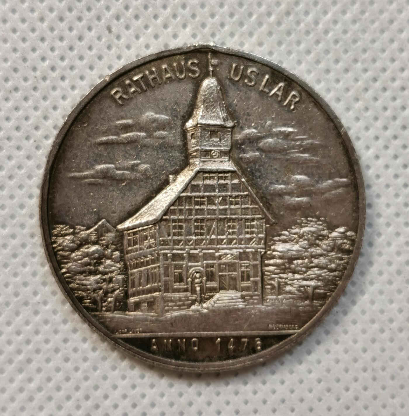 甄臻铺-世界币章拍卖（第37期），送拍享返佣金等优惠多多 德国乌斯拉尔1927年德意志联邦射击节银章 15克 990银