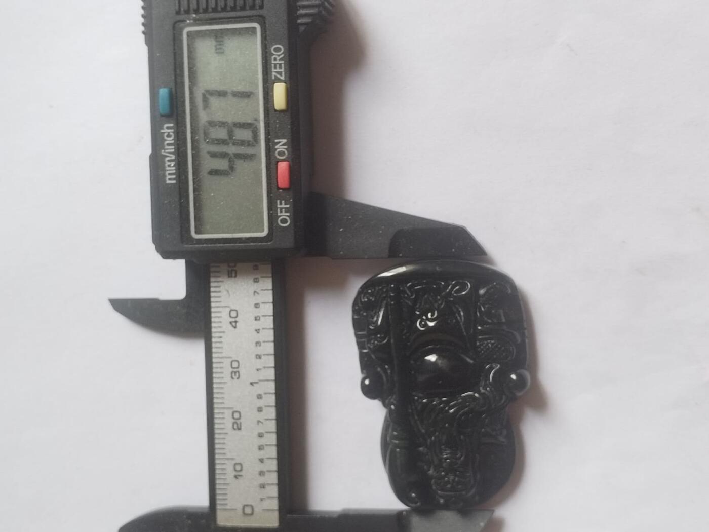 玉石 手镯 手串 手链 和田墨玉牌子。