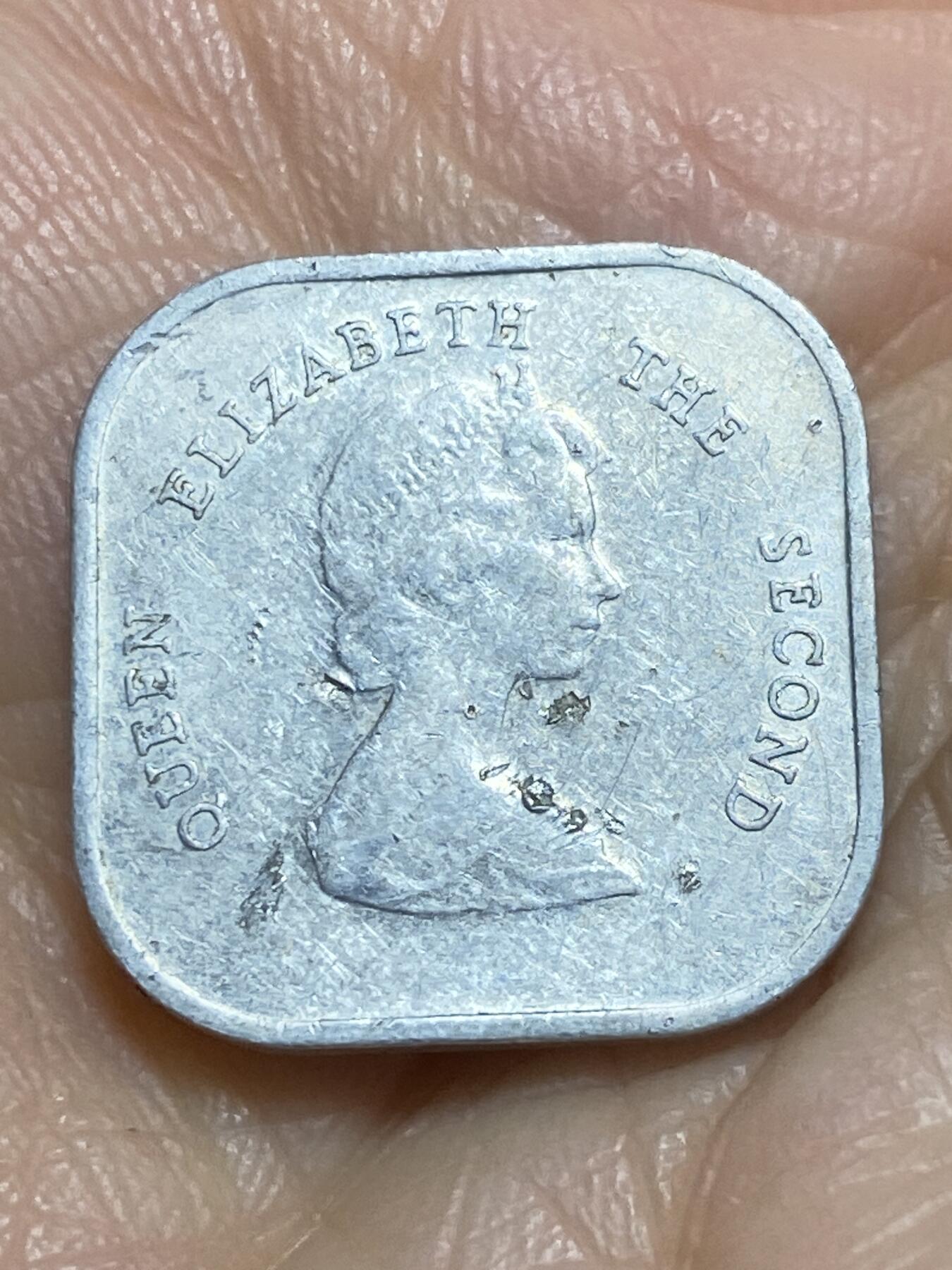 2025年第一百二十场(总第一百四十六场）外国好品散币(免佣金) 东加勒比1996年2分(伊丽莎白二世中年花冠)