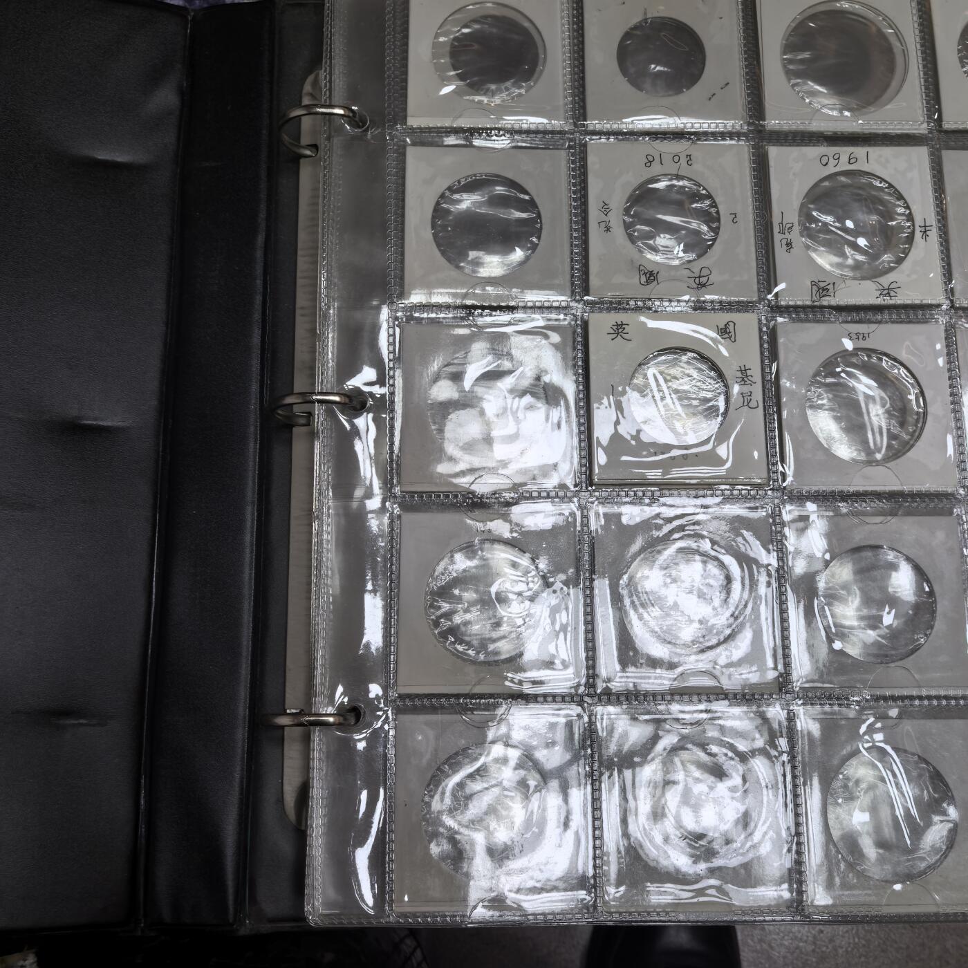 泡泡币外币第十八场可代拍15038385335微信 20页硬币册。