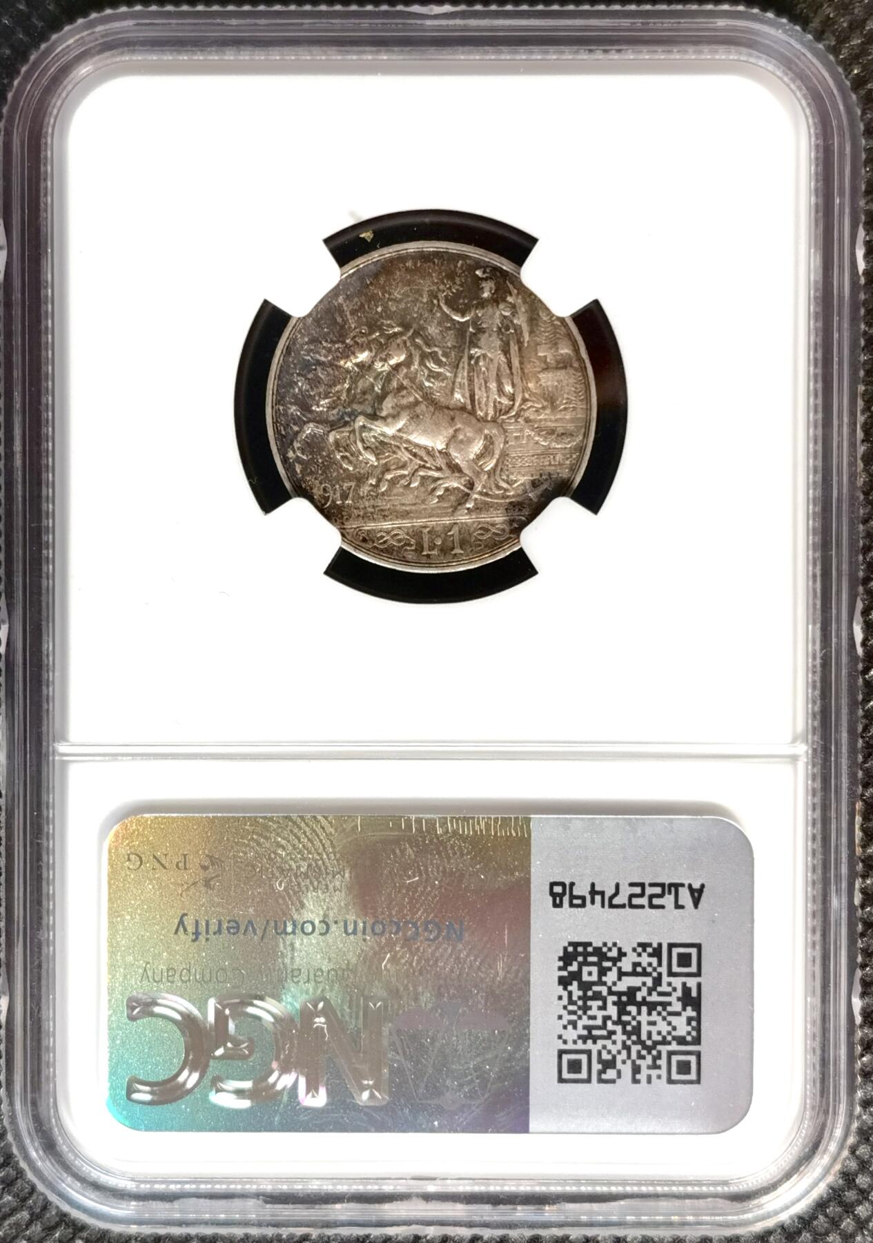 甄臻铺-世界币章拍卖（第37期），送拍享返佣金等优惠多多 NGC-AU58 意大利 1917年R 伊曼纽尔二世 四驾马车1里拉 背面彩虹包浆