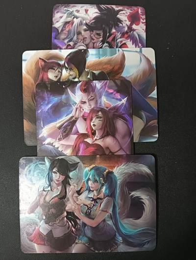 花开卡拍第45期（11月2号周日截拍，品控勿拍!!!拍品不寄存，运费5元，自制卡难免瑕疵，可能存在轻微撞角爆边等出厂瑕疵，品控介意勿拍！） - 英雄联盟 小套4张彩闪，其中两张是艺术版