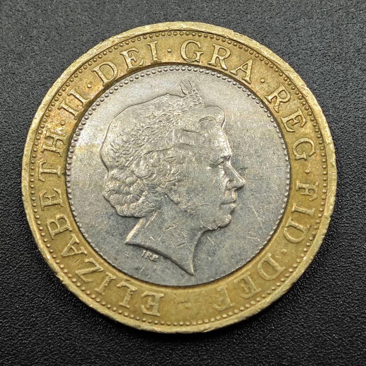 【淘币小摊】实时拍第七百八十一拍   散币场   满百包邮可预留二周 每周一统一发货   英国2007年2镑纪念币