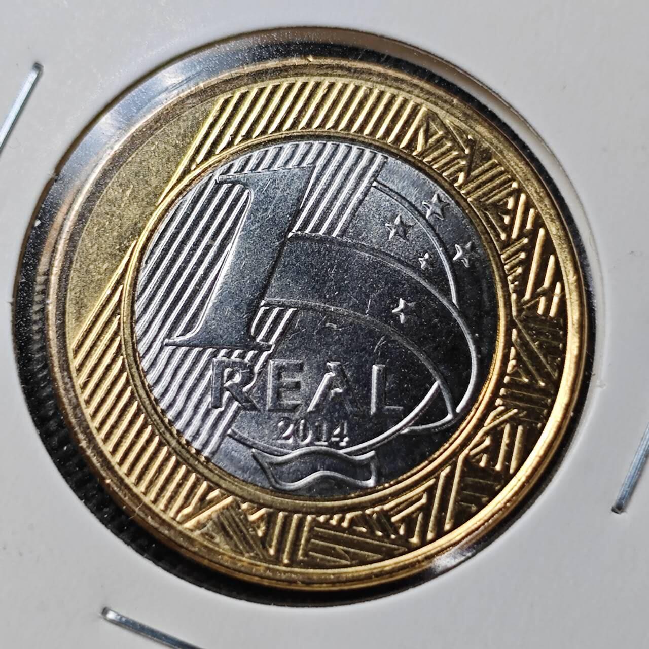 KK钱币收藏小铺  第362场  2月预留时间 周末发货  巴西1瑞尔 纪念币 双色币