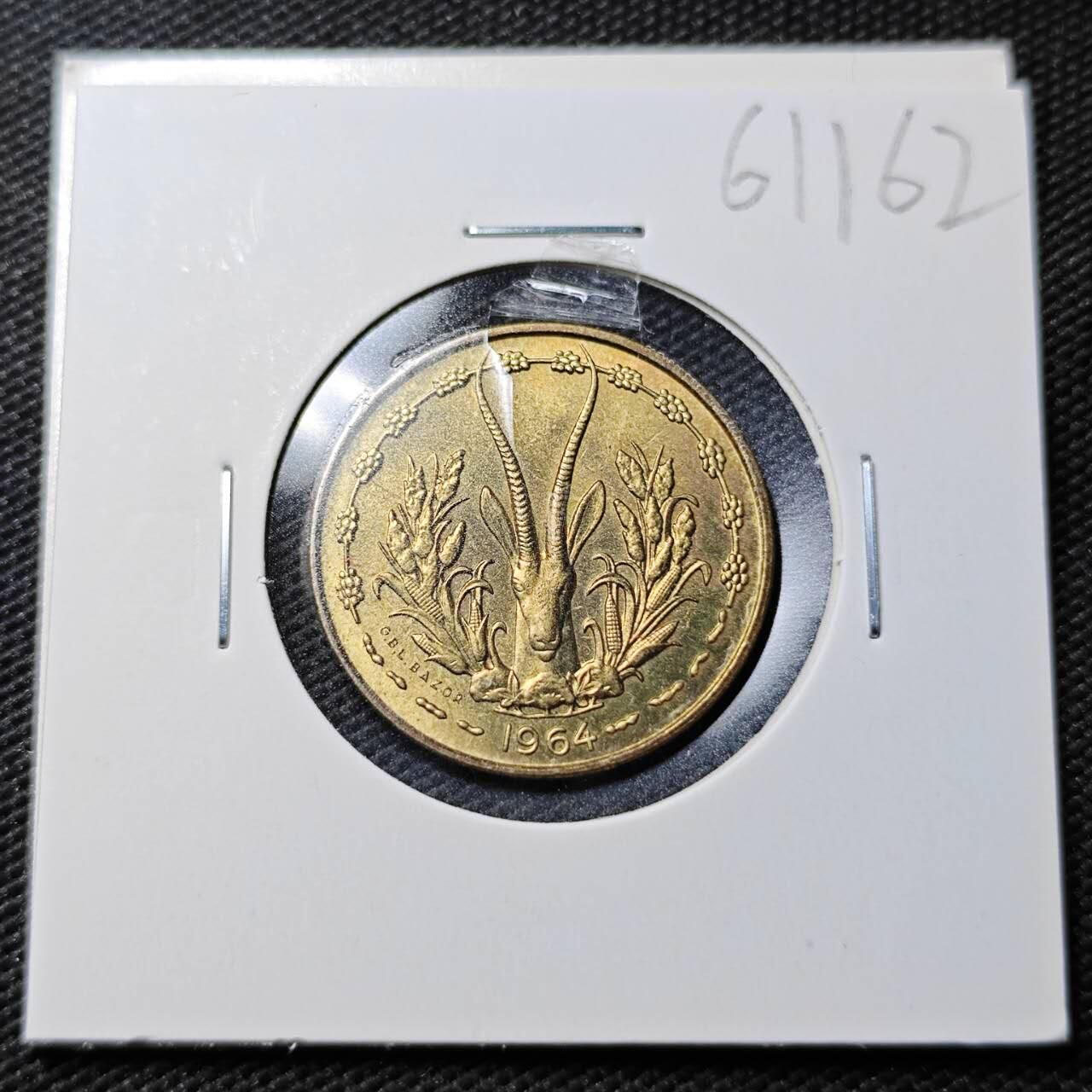 KK钱币收藏小铺  第361场  2月预留时间 周末发货  1964西非10法郎 好品
