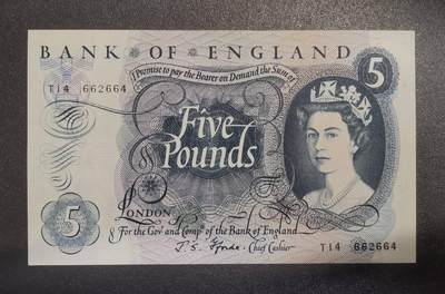 《艾美收藏》第218期-11.2周日外币荟萃 - 英国C序列5镑AU 零星微黄荧光下有反应