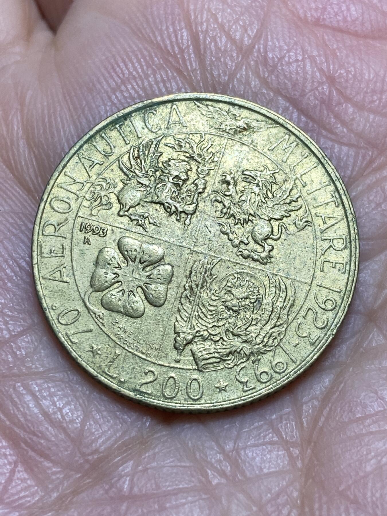 2025年第一百二十场(总第一百四十六场）外国好品散币(免佣金) 意大利🇮🇹1993年200里拉(空军军事航空70周年纪念币)