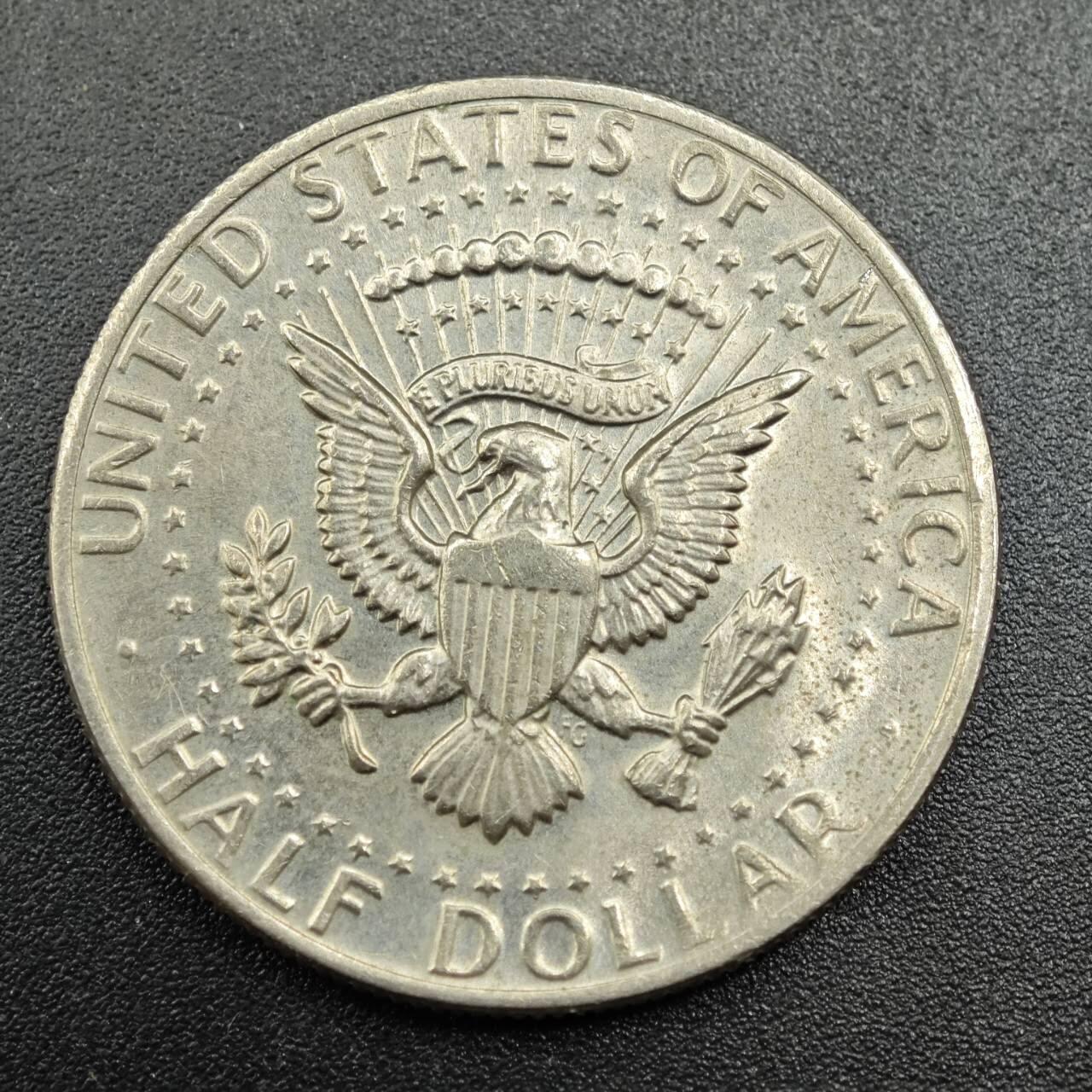 【淘币小摊】实时拍第七百八十一拍   散币场   满百包邮可预留二周 每周一统一发货   美国1979年肯尼迪半美元