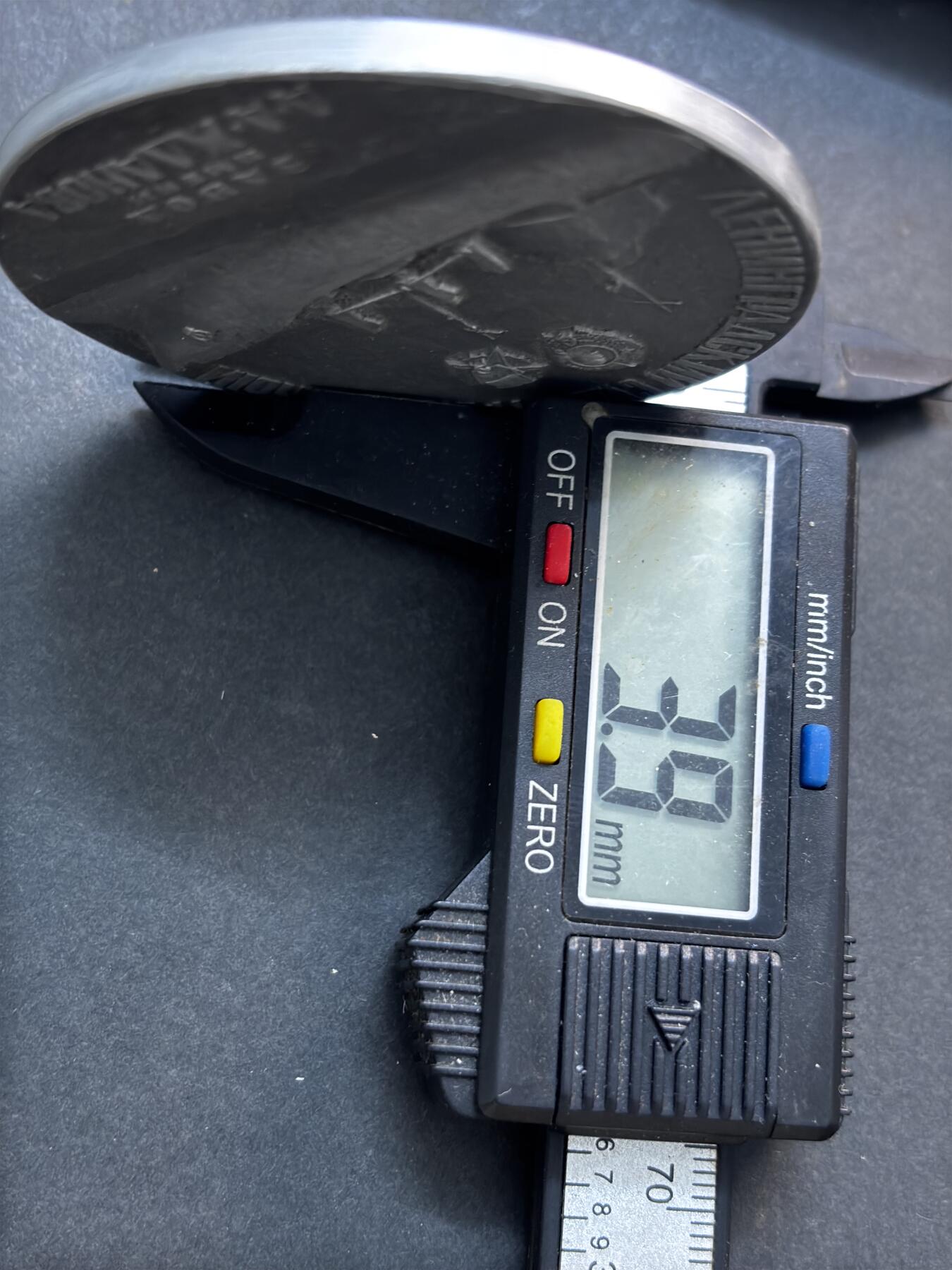 文馨钱币收藏第 278 场，银元，纸币，铜章场 长期接收代拍品 列宁格勒造船厂成立60周年纪念章，详情看图