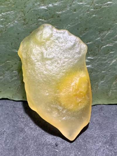 放福利！精美天然高玉化冰皮鸡油黄糖心阿拉善玛瑙原石一颗， - 放福利！精美天然高玉化冰皮鸡油黄糖心阿拉善玛瑙原石一颗，