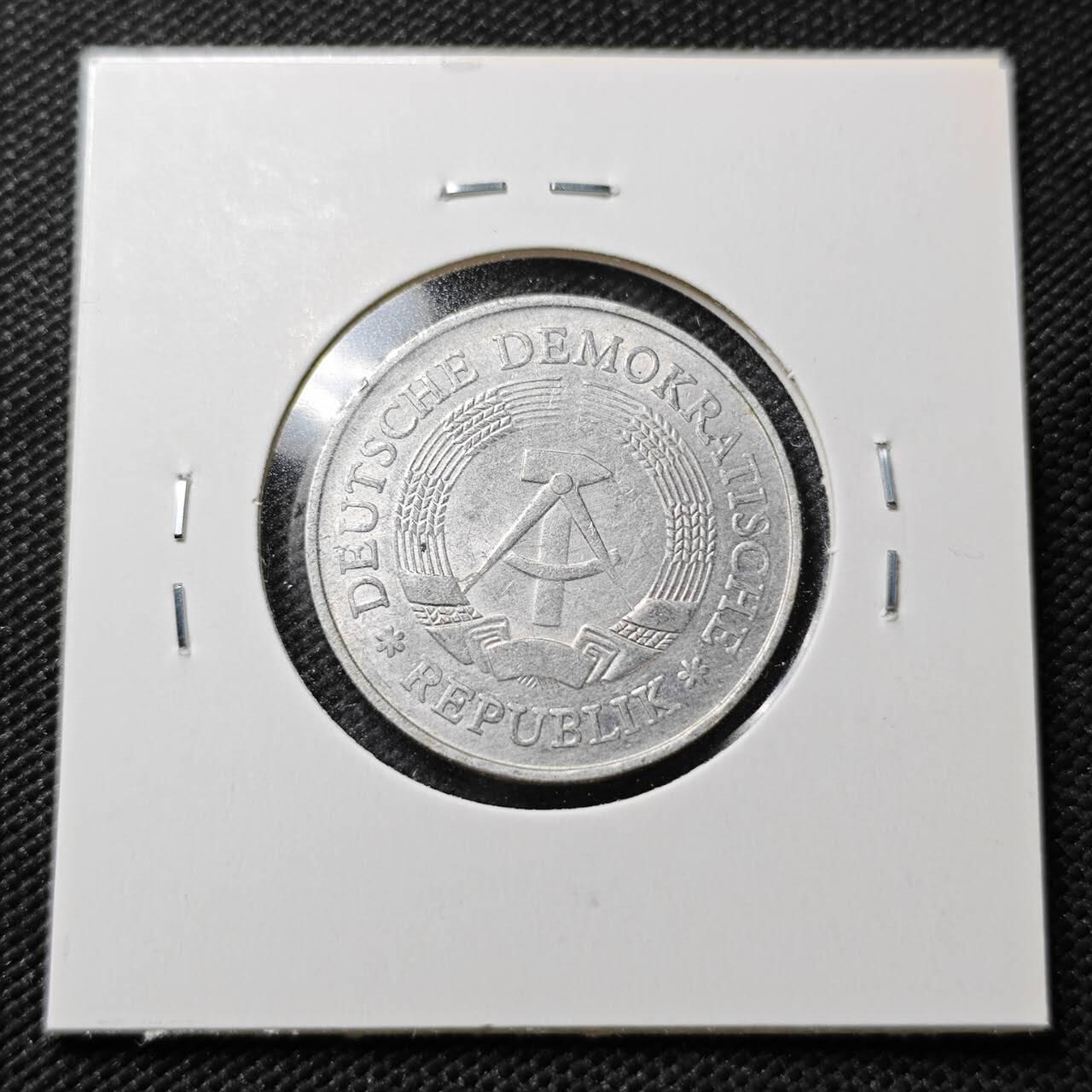 KK钱币收藏小铺  第362场  2月预留时间 周末发货  1977东德1马克