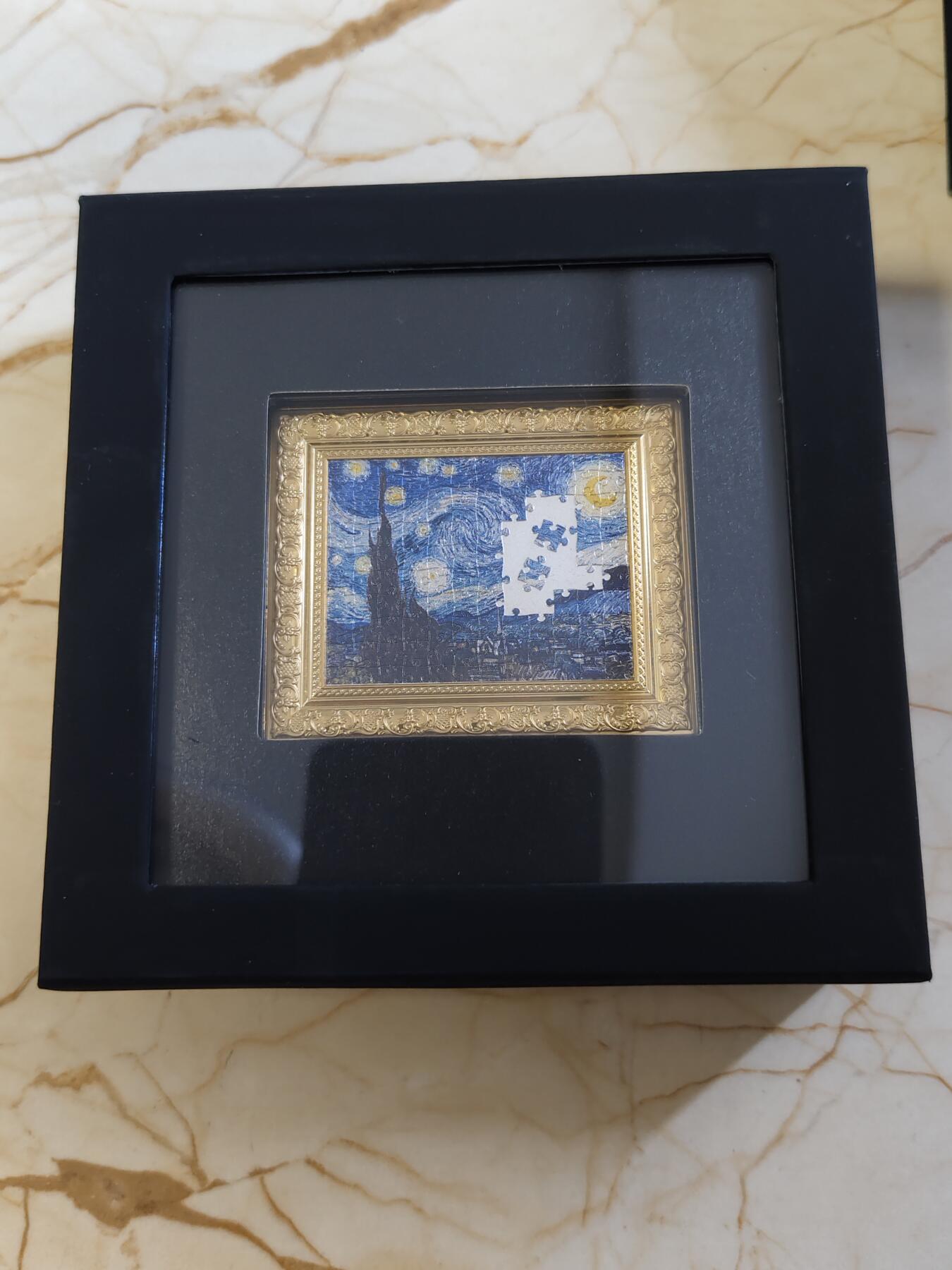 第180期拍卖【长期征集拍品】【北京币展专场】 纽埃2022年世界名画拼图艺术系列梵高星空纪念币，银999+铜，1克/60克，发行量2000枚