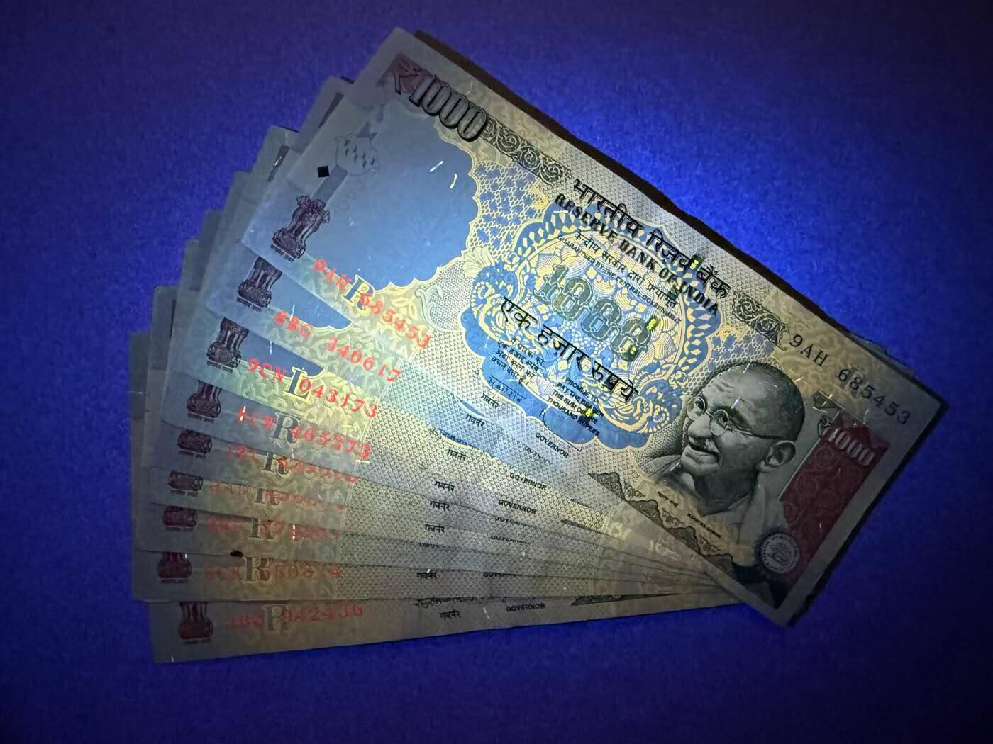 《艾美收藏》第218期-11.2周日外币荟萃 (9张)印度1000卢比9张流通品相