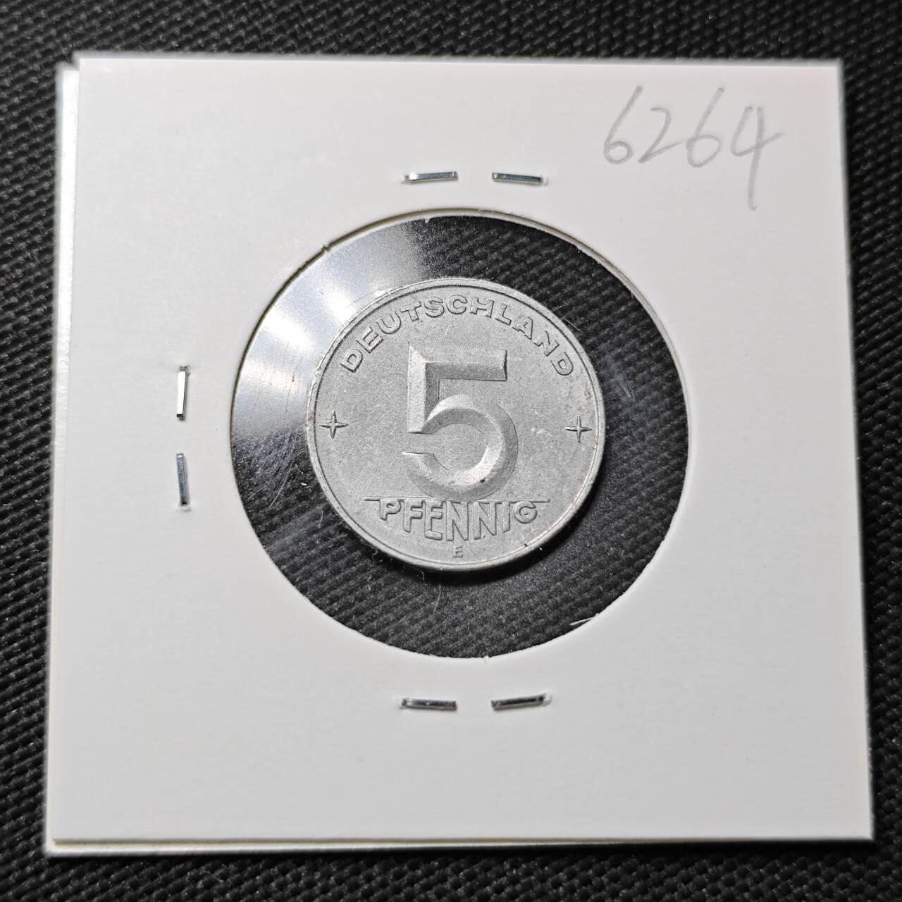 KK钱币收藏小铺  第362场  2月预留时间 周末发货  1952东德5芬尼 品不错