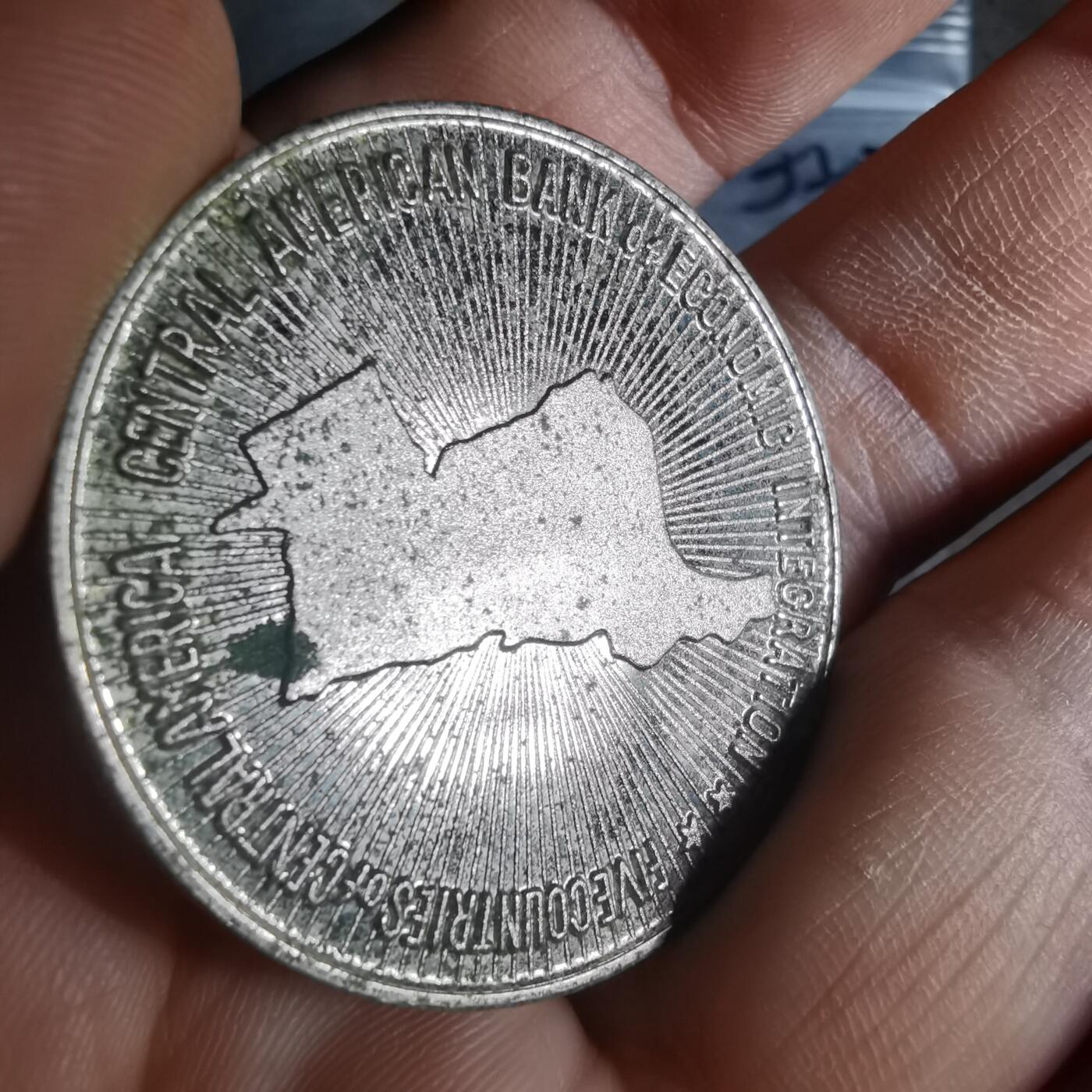 沼泽如烟--第885场 1975年博览会纪念章