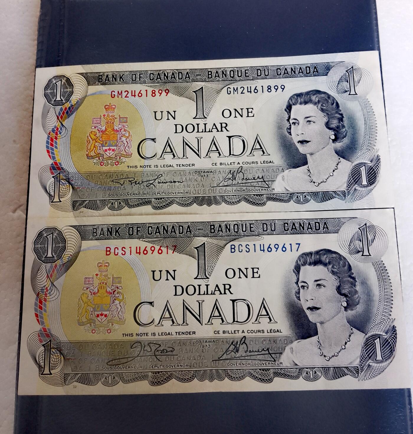 全新加拿大1973年1加元靓品纸币2枚一对