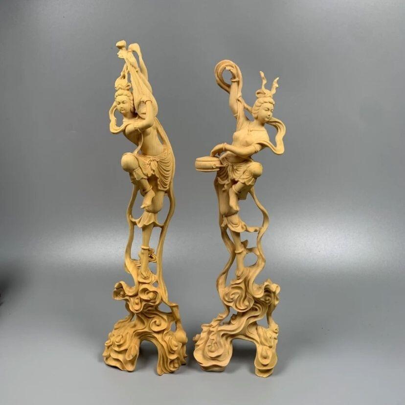 听雨轩（13） 敦煌飞天一对 黄杨木木雕 高约23cm