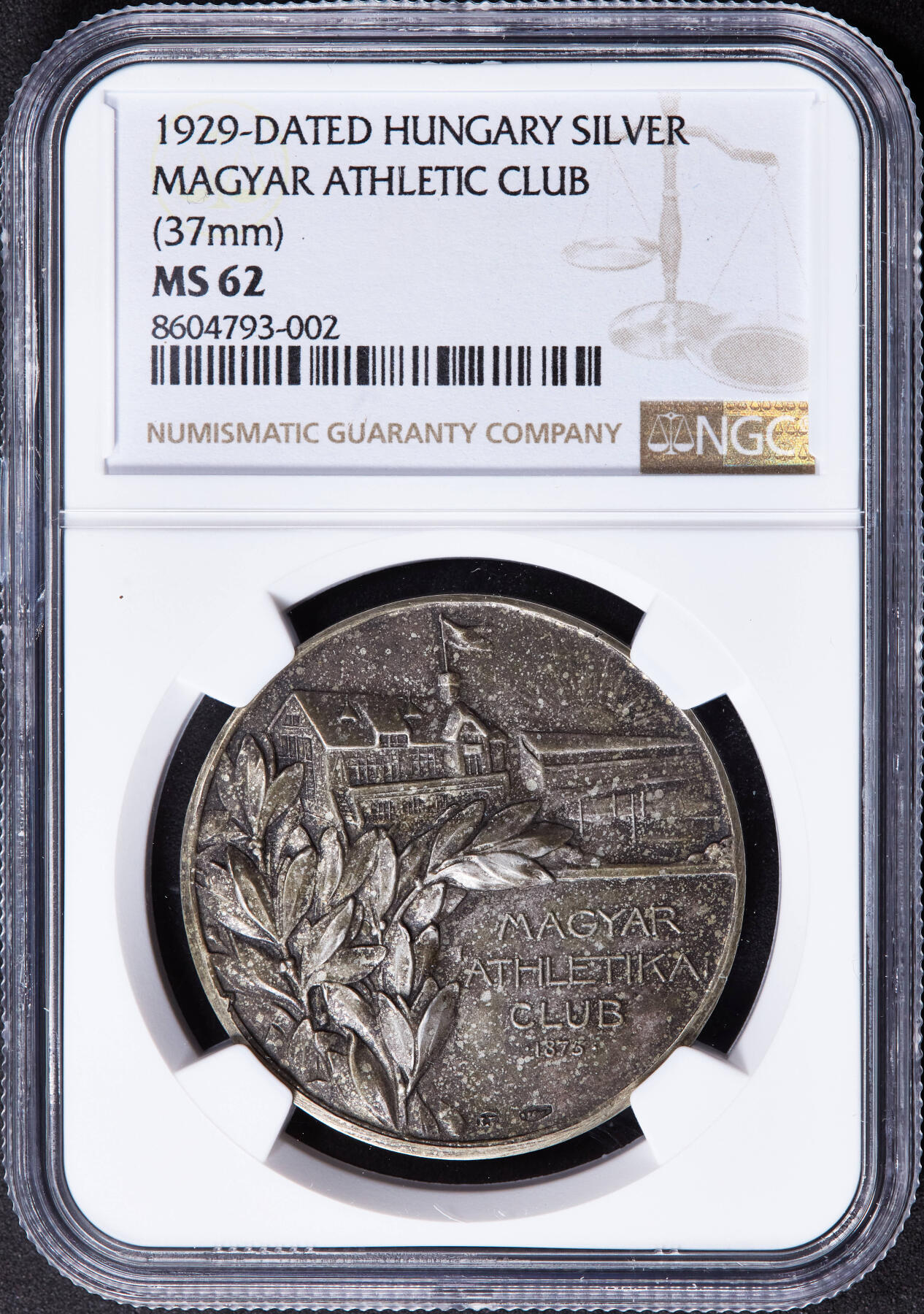 【俄甄集藏】2025年(044)11-12星期三晚 19:30 全场包邮 匈牙利1929年布达佩斯匈牙利人竞技足球俱乐部银质奖章，NGC MS MS62，酱彩老包浆，高浮雕，少见品种