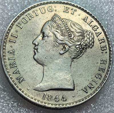埃及、德属东非、匈牙利、葡萄牙、沙俄古银币古铜币，周五晚上九点倒数截拍，满百包邮，可寄存半年，喜欢朋友微信扫描二维码可直接参拍 - AU品相稀少葡萄牙1844年女王1000瑞斯大银币，发行1.85万枚，km472