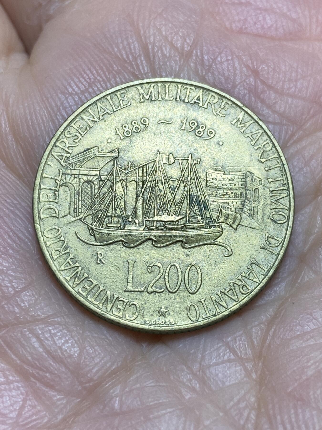 2025年第一百二十场(总第一百四十六场）外国好品散币(免佣金) 意大利🇮🇹1989年200里拉(塔兰托兵工厂成立100周年纪念币)