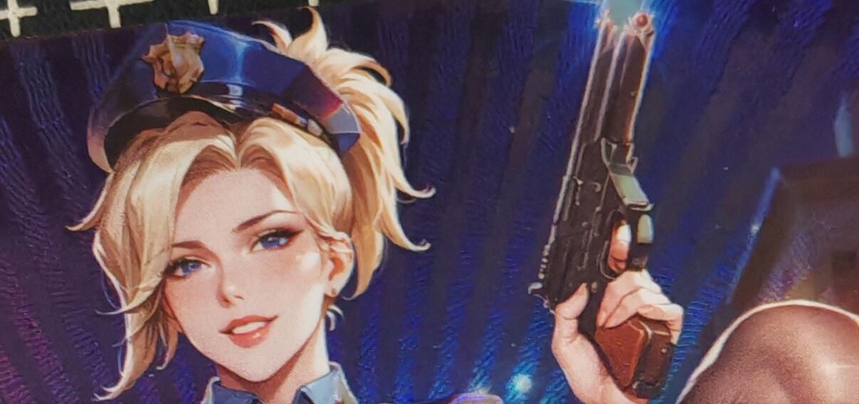 铃鹿第九期（提示一：自制卡难免瑕疵，可能存在撞角爆边等出厂瑕疵，介意慎拍；提示二：参拍请慎重，跑单押金不退的）） 女警艺术卡2