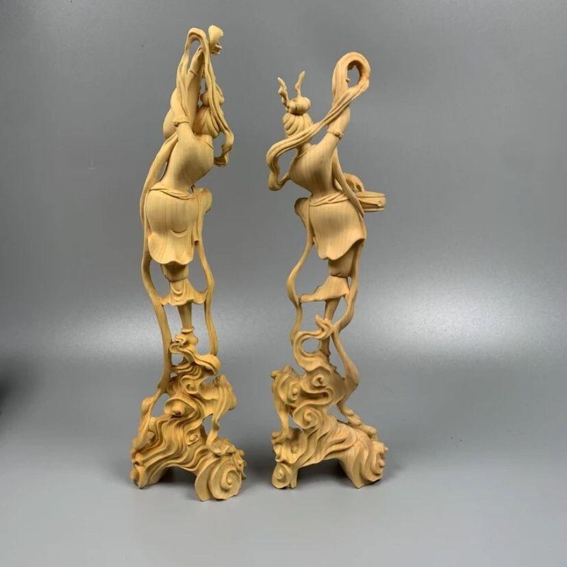 听雨轩（13） 敦煌飞天一对 黄杨木木雕 高约23cm