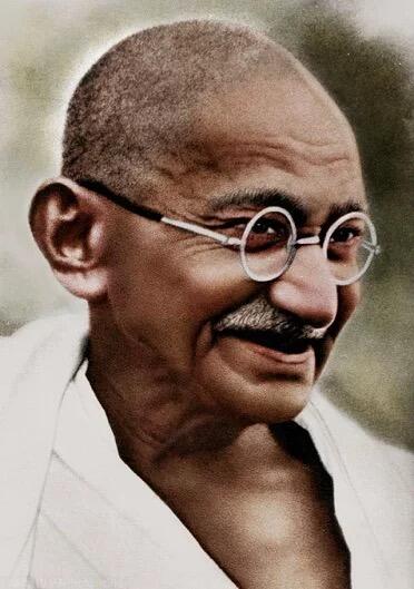 法国1986年 世界伟人圣雄甘地 高浮雕精制大铜章 50MM  法国雕刻师 B.H.MAYER 为联合国设计发行