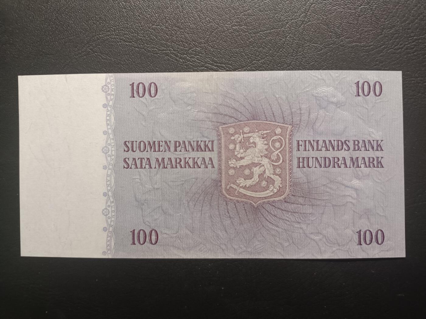 2025十一月第一期，总199期 芬兰1963年100马克A版UNC-背微褪色，文学家施奈尔曼和国徽