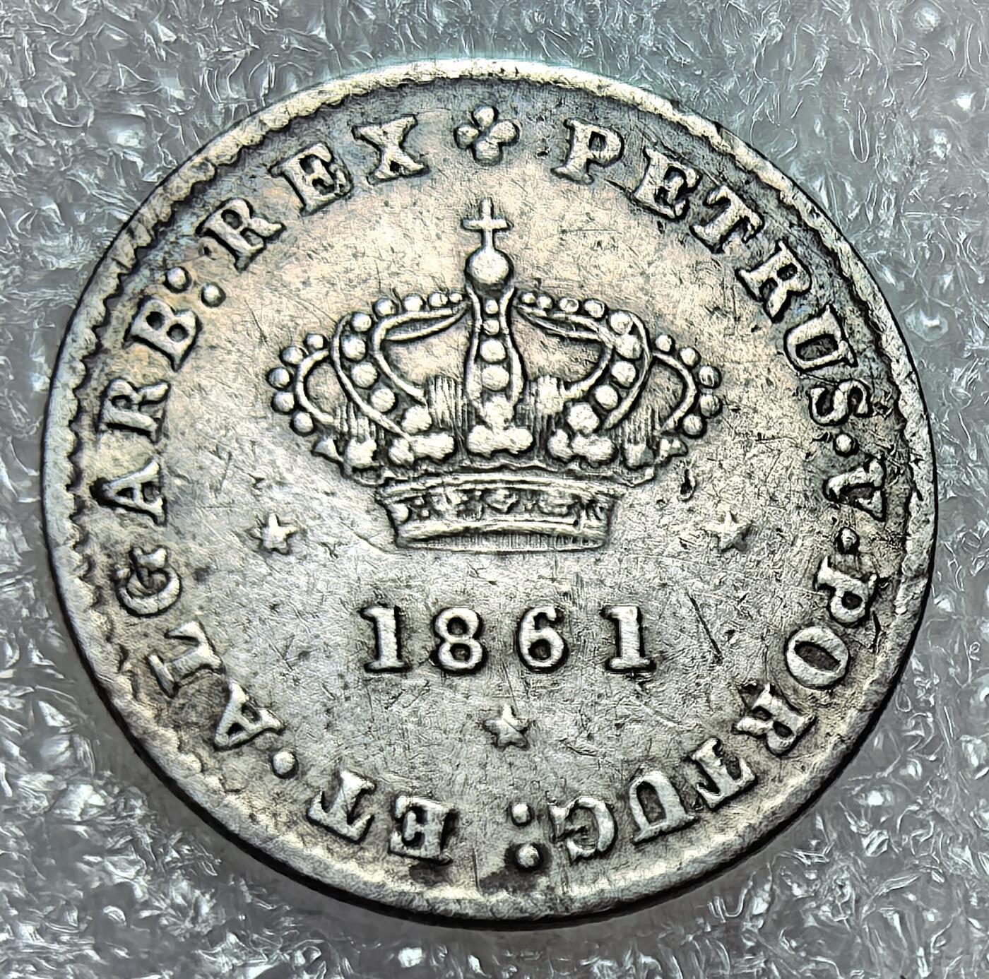 埃及、德属东非、匈牙利、葡萄牙、沙俄古银币古铜币，周五晚上九点倒数截拍，满百包邮，可寄存半年，喜欢朋友微信扫描二维码可直接参拍 好品葡萄牙1861年50瑞斯银币km493