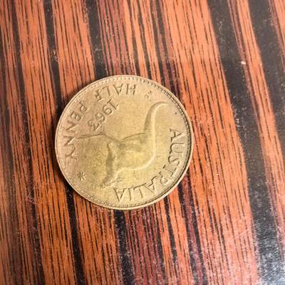 泡泡币外币第十八场可代拍15038385335微信 - 1963年澳大利亚袋鼠币。