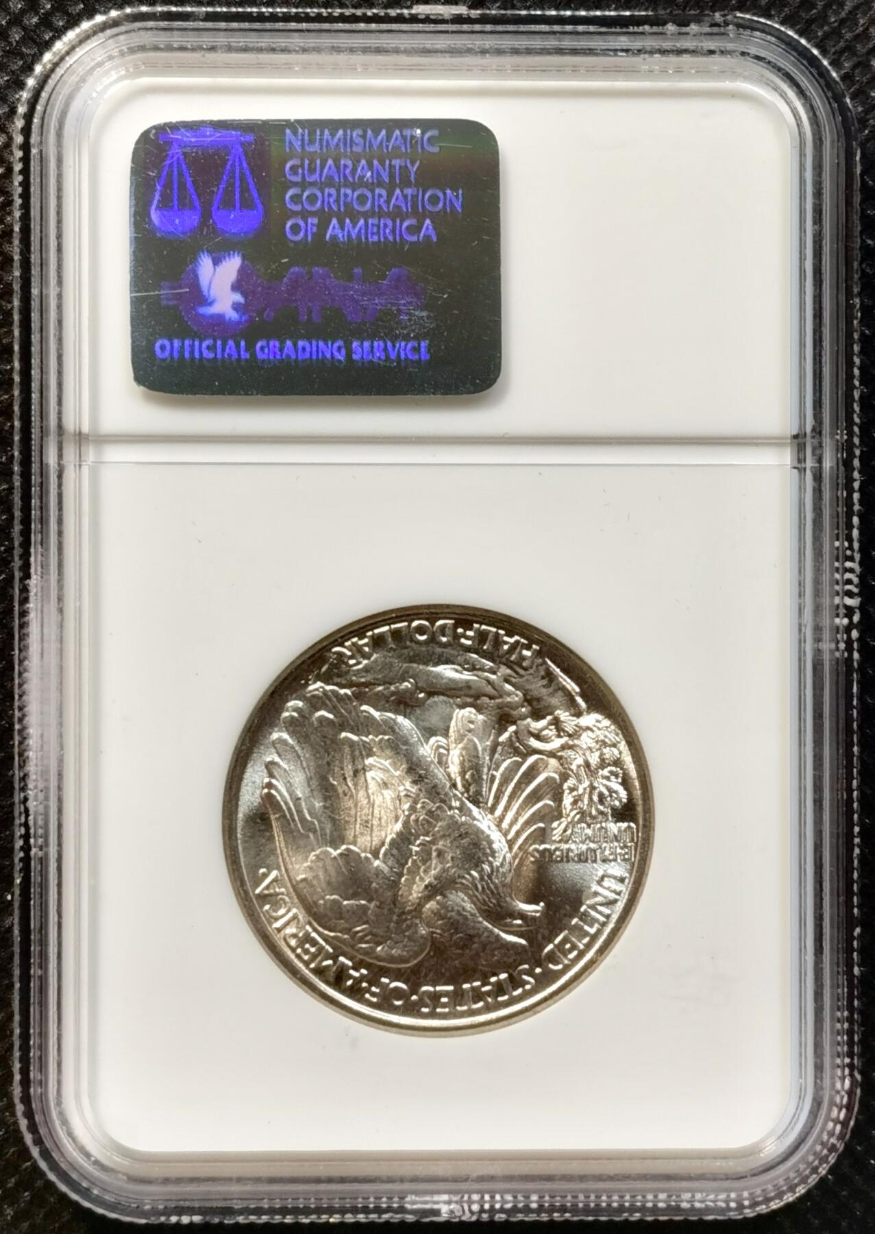 甄臻铺-世界币章拍卖（第37期），送拍享返佣金等优惠多多 NGC-MS65 1944年美国行走女神半美元，小白盒子手感好