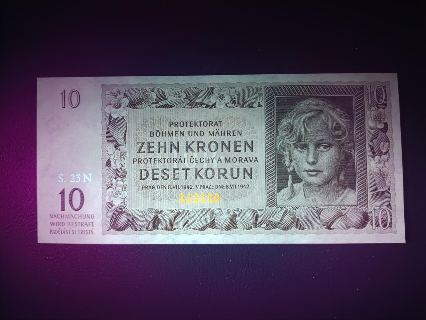 2025十一月第一期，总199期 波希米亚和摩拉维亚（捷克二战期间被德国占领的傀儡政权名称）1942版10克朗UNC-，经典的小女孩形象
