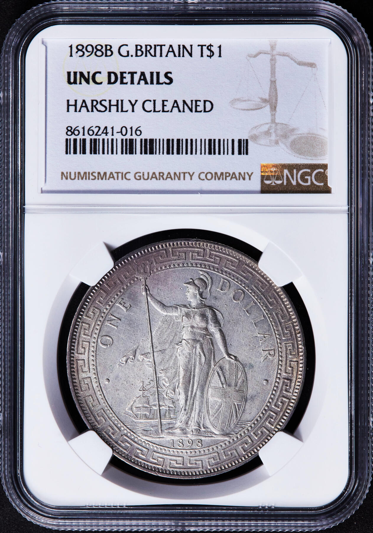 【俄甄集藏】2025年(044)11-12星期三晚 19:30 全场包邮 英国1898年维多利亚B版站洋1元贸易大银币，NGC UNCD，单面酱彩老包浆，转光品相