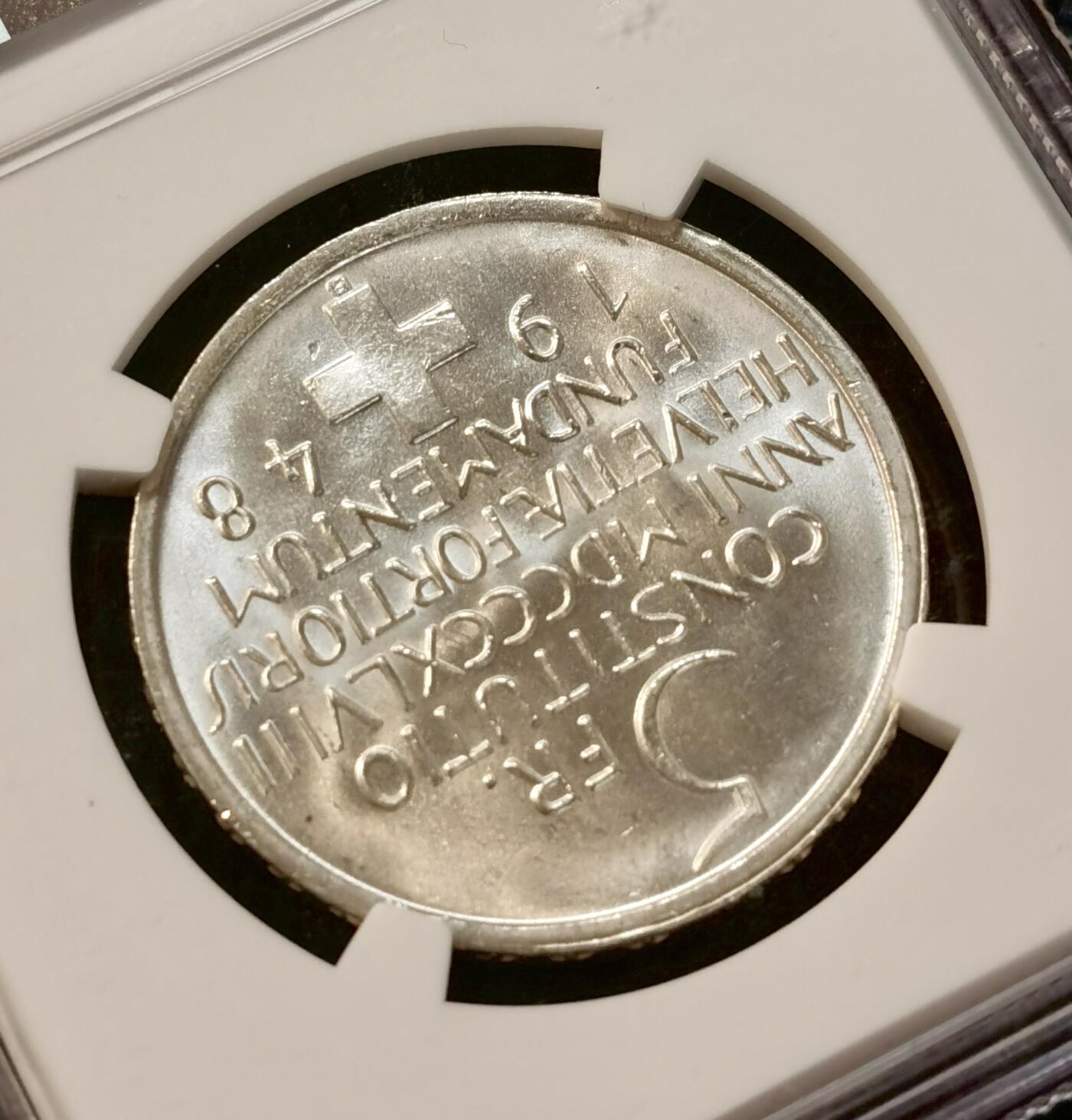 甄臻铺-世界币章拍卖（第37期），送拍享返佣金等优惠多多 NGC-MS65 瑞士 1948年B 宪法一百周年纪念 5法郎银币 柔和原光