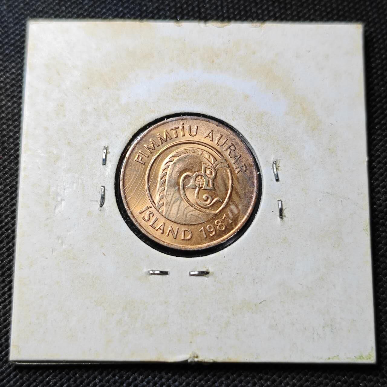 KK钱币收藏小铺  第362场  2月预留时间 周末发货  1981冰岛50奥拉铜币 虾