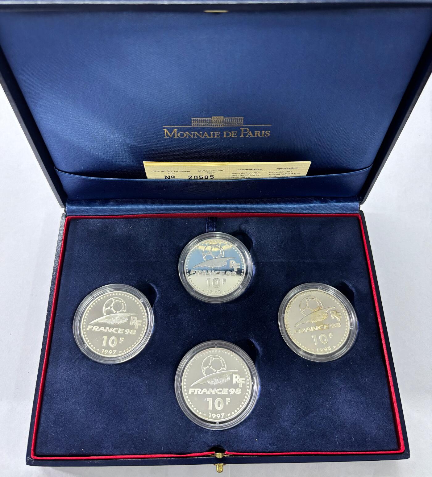 【雨安】【世界币章112-113期】周五/周六 两场连拍 2025-10-31 周五 19:30 保真 8秒倒数自动落锤 高效拍卖  [现代钱币] France 法国 10法郎 1997-1998年 世界杯 原盒原证书