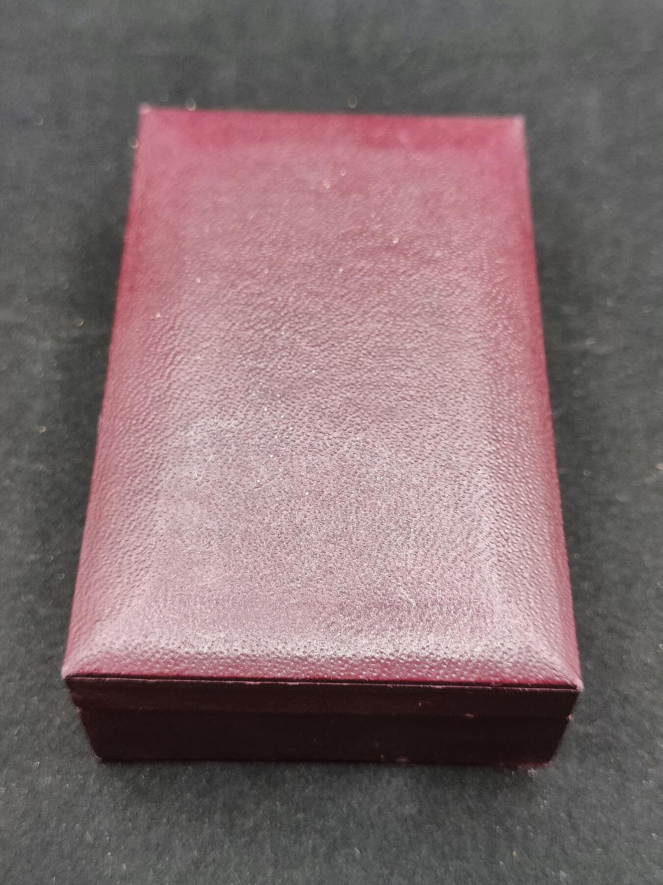 0元起拍勋章 第306期 咸鱼国勋章拍卖专场 11月2日（周日）下午6：00开始 日本赤十字社员章银制带盒略