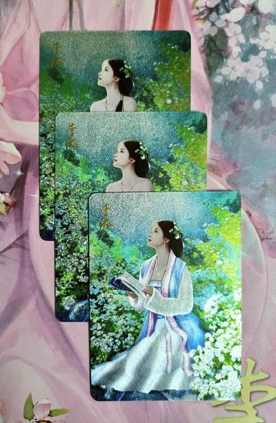 龙虎卡牌第六一场 （无佣金，单场满200元包邮，欢迎送拍） - 粗闪3张 燎原红楼梦 李纨3渐变