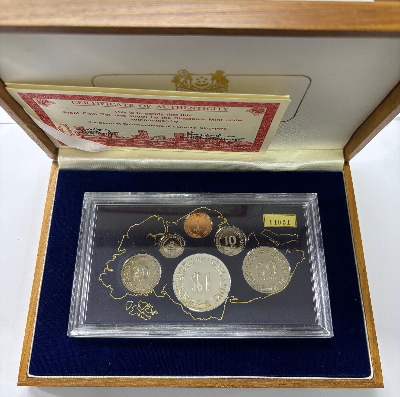 【雨安】【世界币章112-113期】周五/周六 两场连拍 2025-10-31 周五 19:30 保真 8秒倒数自动落锤 高效拍卖  [现代套币] Singapore 新加坡套币 精制套币 1983年 含1元18.05克,925银