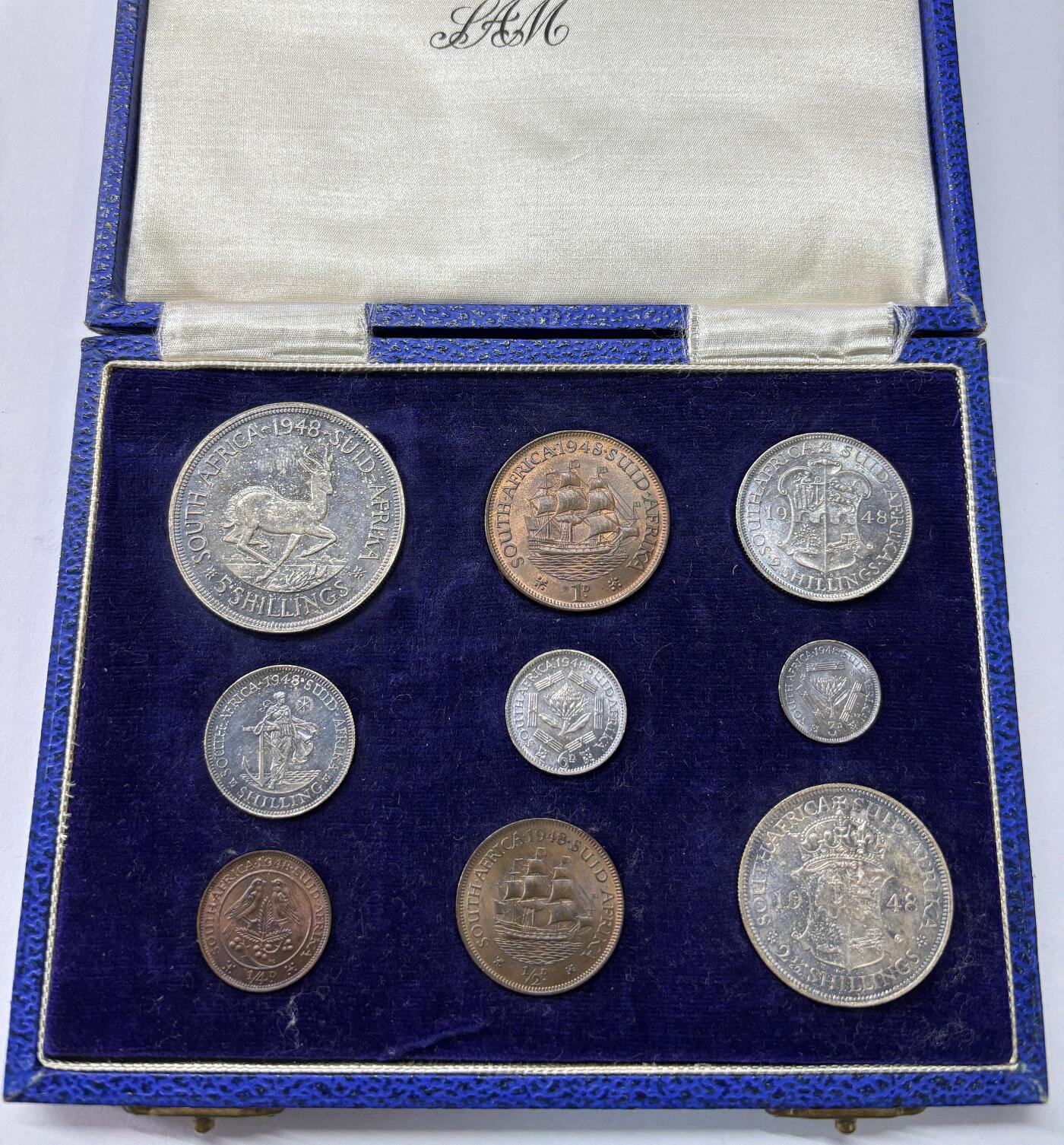 【雨安】【世界币章112-113期】周五/周六 两场连拍 2025-10-31 周五 19:30 保真 8秒倒数自动落锤 高效拍卖  [现代套币] South Africa 南非套币 1948年