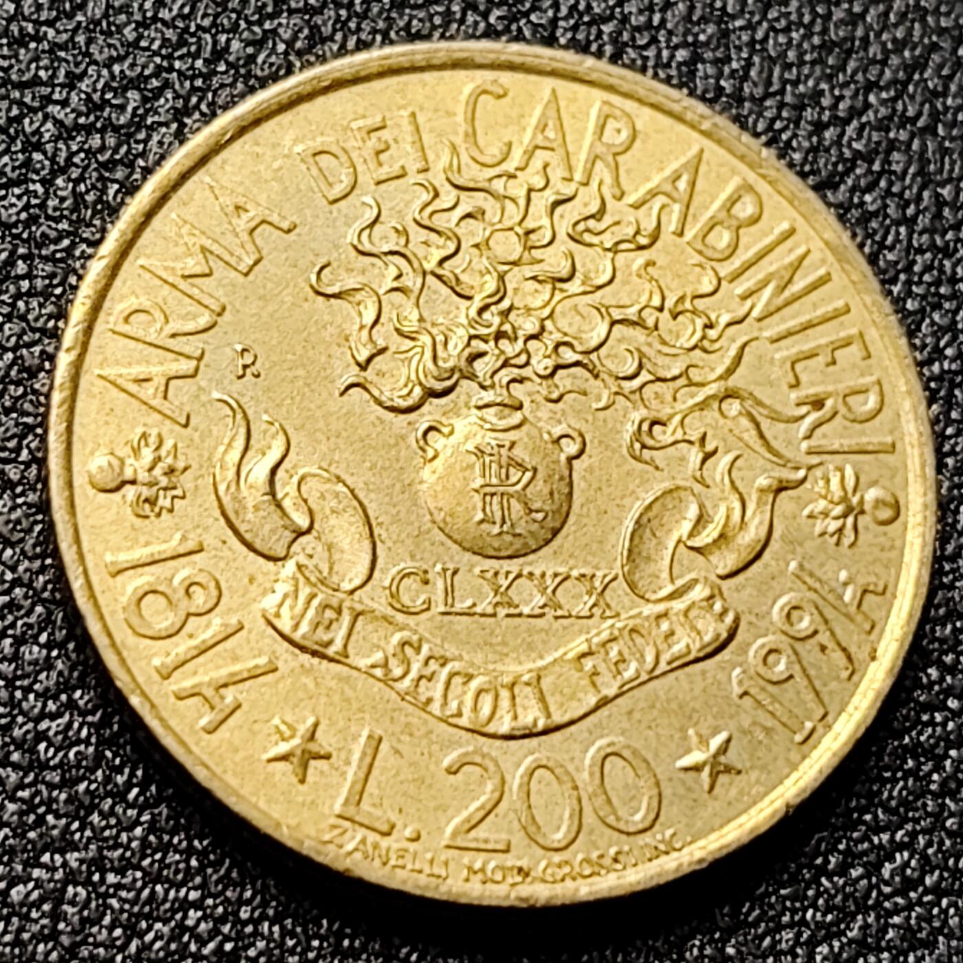 泉币菌-第120场-精品福利场 1994年意大利200里拉宪兵部队成立180周年黄铜纪念币 宝瓶花24mm