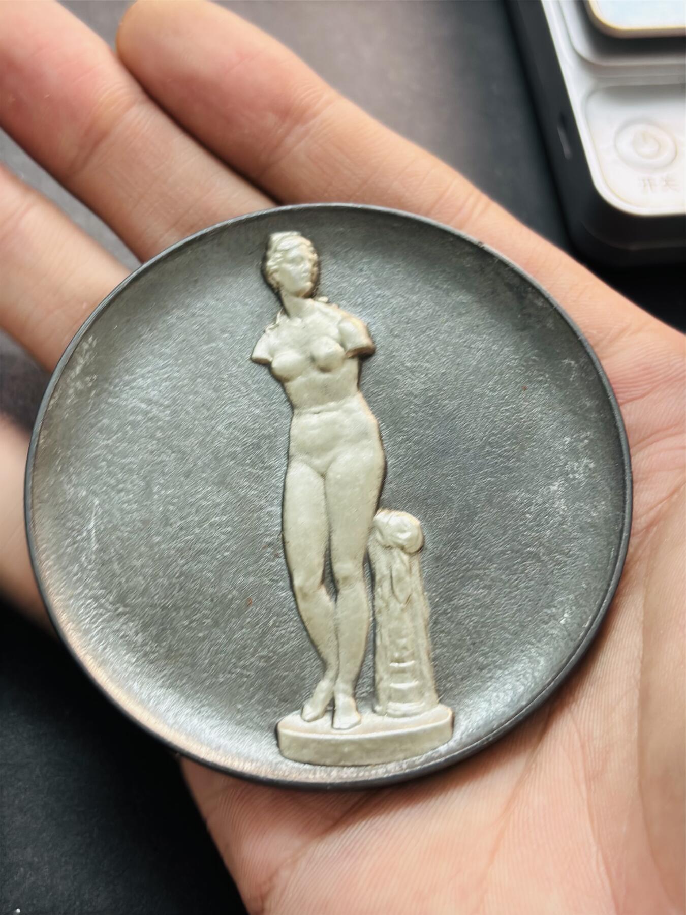 文馨钱币收藏第 278 场，银元，纸币，铜章场 长期接收代拍品 圣彼得堡著名博物馆，艾尔米塔什大型雕像纪念章，详情看图