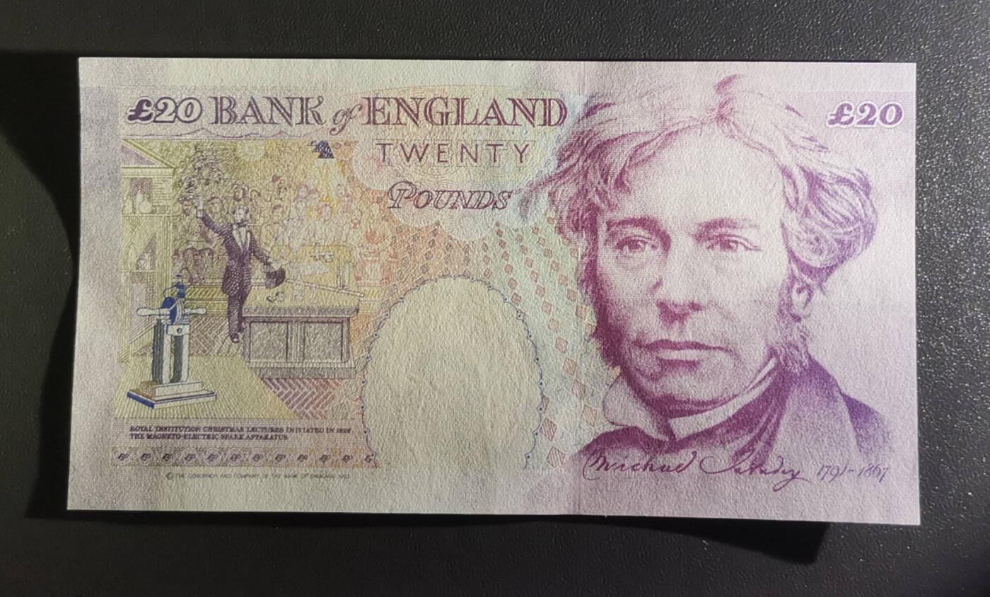 《艾美收藏》第218期-11.2周日外币荟萃 英国E序列20镑UNC靓号 肉眼超绝 紫光下轻微荧光反应