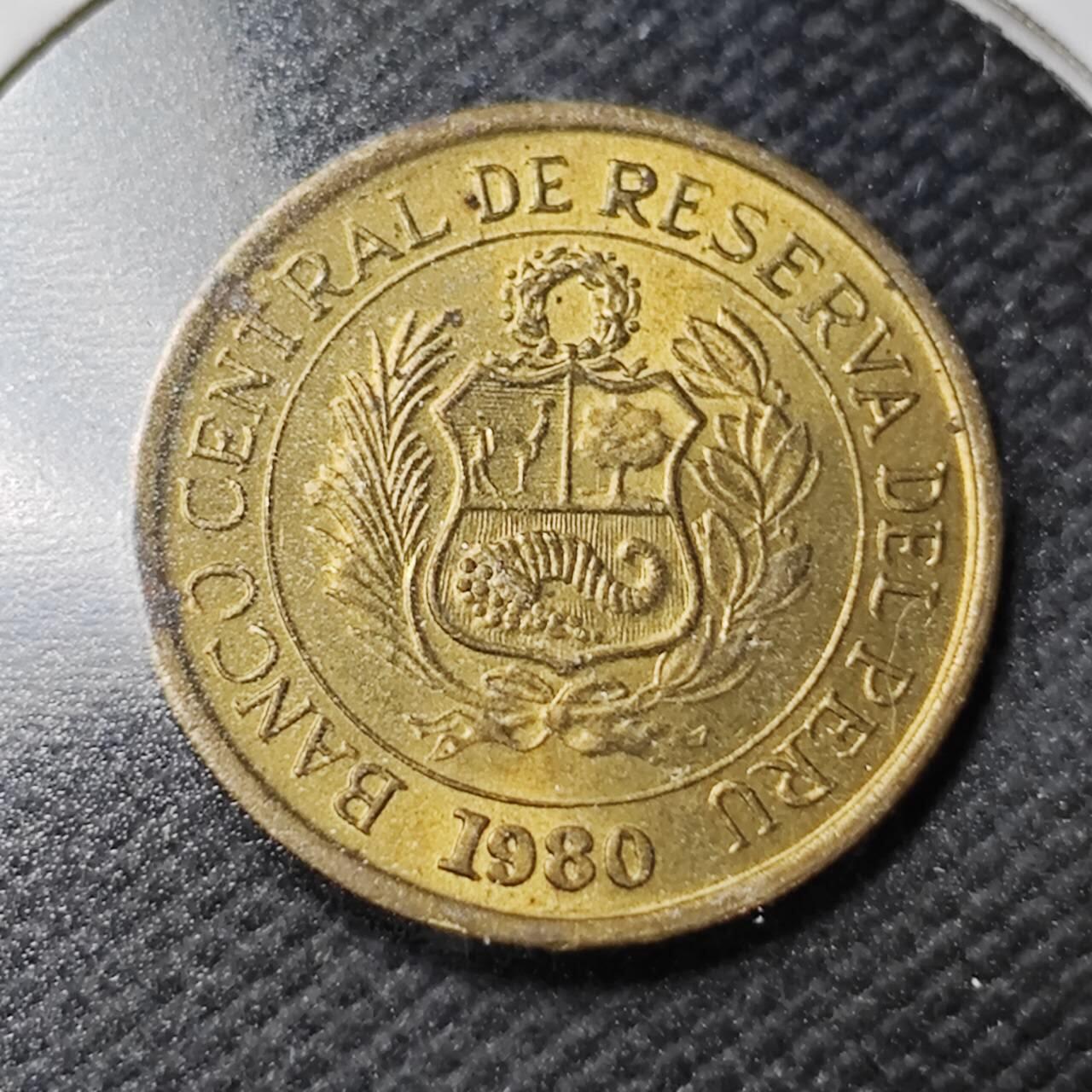 KK钱币收藏小铺  第362场  2月预留时间 周末发货  1980秘鲁1比索铜币 好品