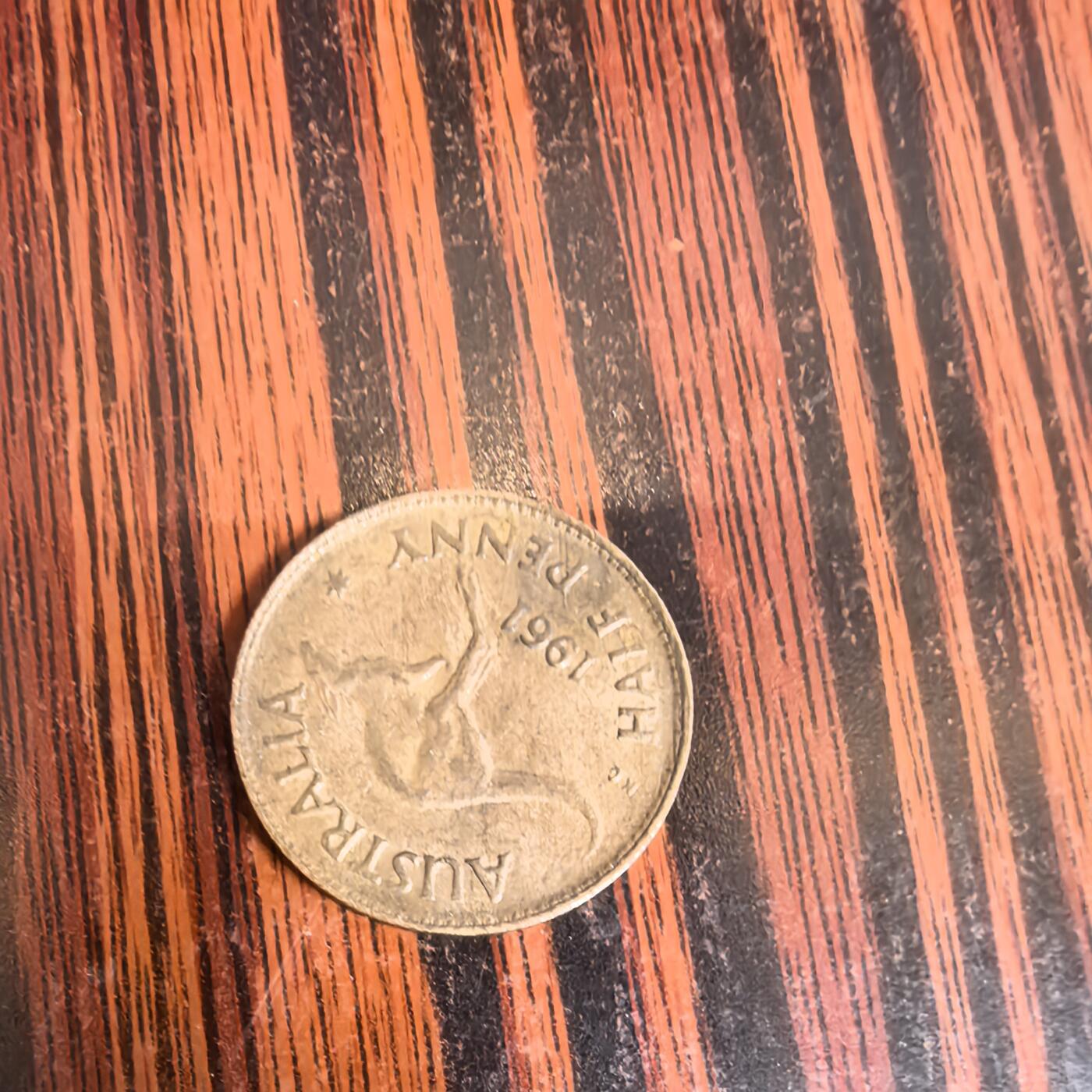 泡泡币外币第十八场可代拍15038385335微信 1961年澳大利亚袋鼠币。