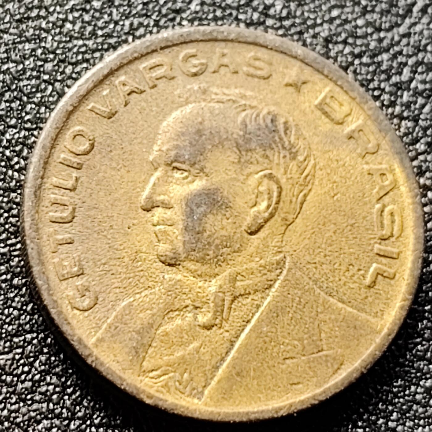 泉币菌-第121场-精品福利场 巴西1944年巴尔加斯50分铜币 21MM 