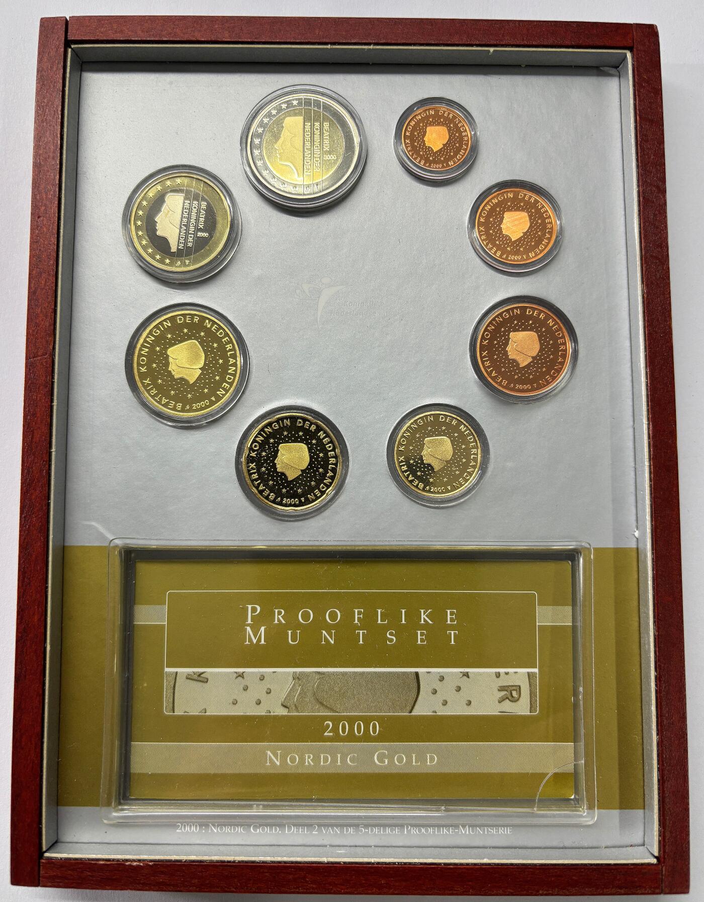 【雨安】【世界币章112-113期】周五/周六 两场连拍 2025-10-31 周五 19:30 保真 8秒倒数自动落锤 高效拍卖  [现代套币] Netherlands 荷兰套币 精制套币 2000年