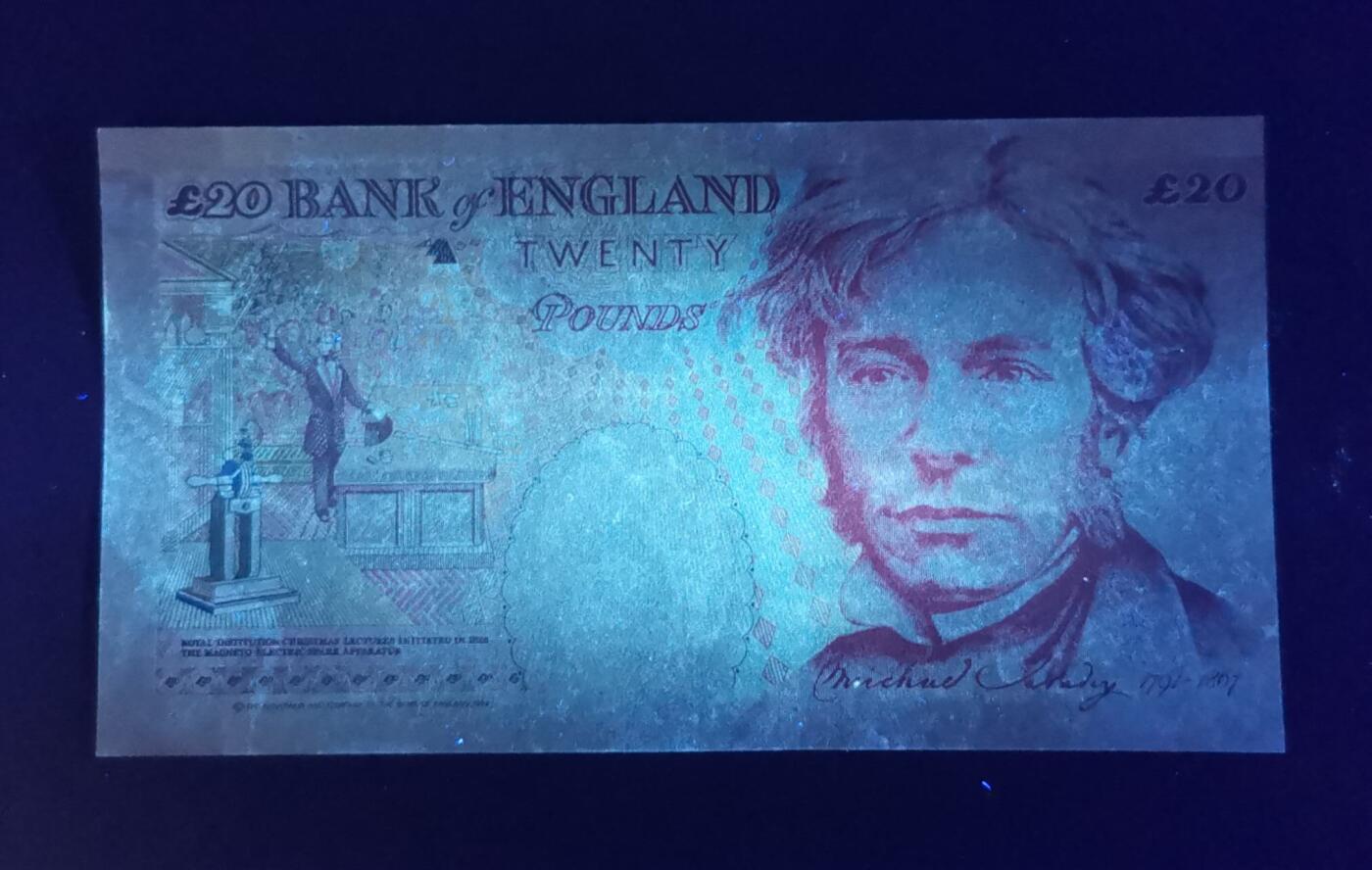 《艾美收藏》第218期-11.2周日外币荟萃 英国E序列20镑UNC靓号 肉眼超绝 紫光下轻微荧光反应